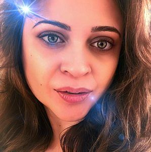 Meet your Posher, Franca